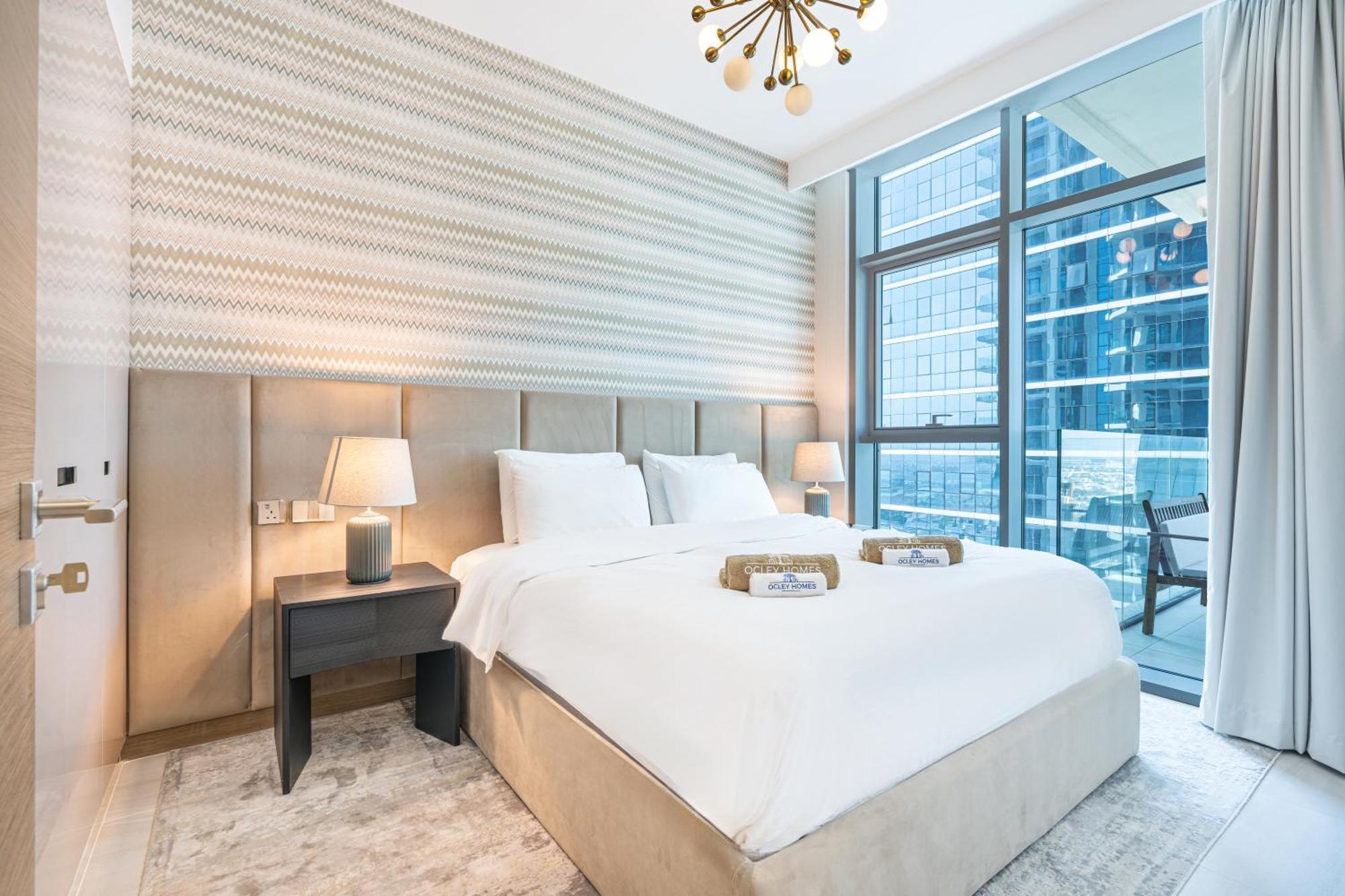Elegantly Furnished Missoni With Canal Views Apartment Dubai